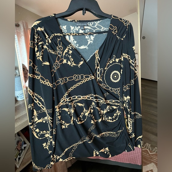 BOLD elements Tops - Top